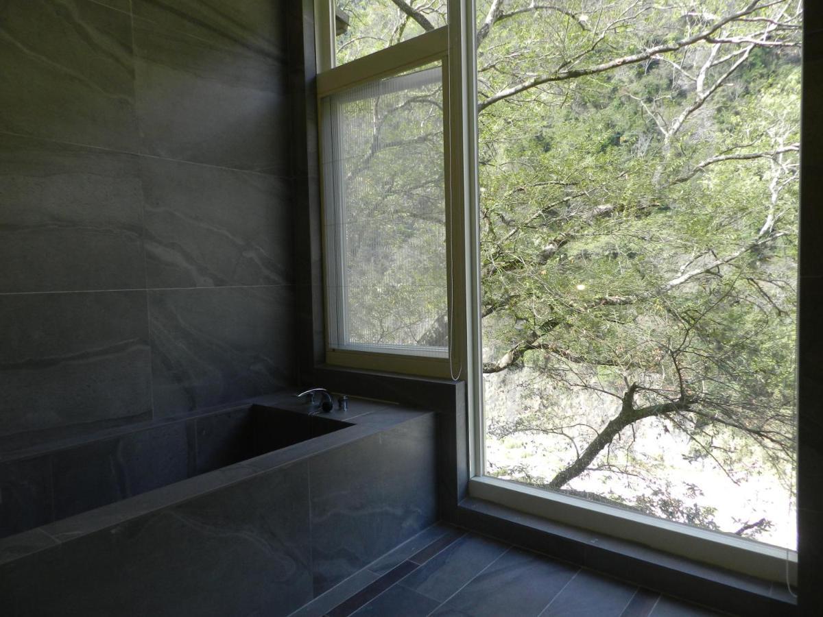谷關明高溫泉 Mingao Hot Spring Resort Heping  Extérieur photo